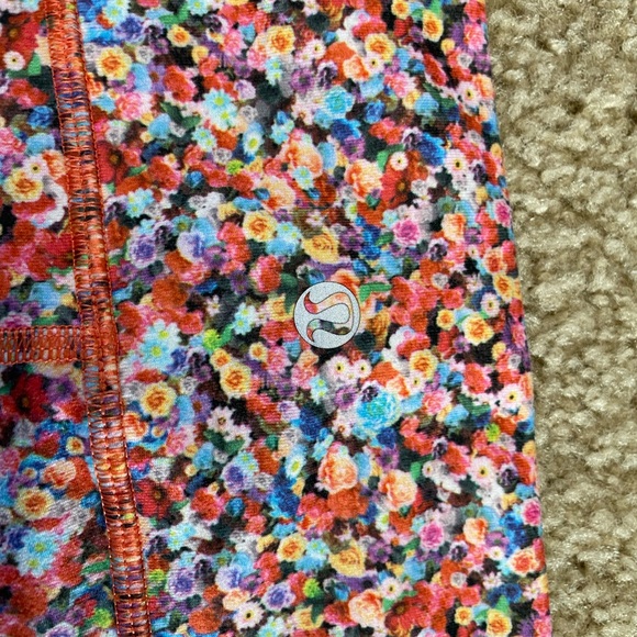 Lululemon Boogie Short *Full-On Luon
Prism Petal Multi - Picture 6 of 6